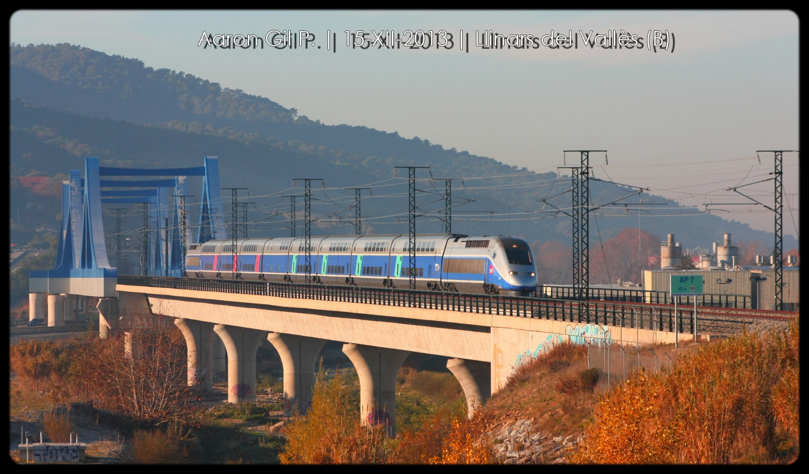 nebe, vlak, večer, most, Paříž, minout, TGV, doprava, Barcelona, metropole, SNCF, ave, tren, dráha, lav, Girona, Metropolitní oblast, veřejná doprava, železniční doprava, kolejová vozidla, zug, treno, hst, RENFE, Perpignan, Duplex, Figueres, Hsl, Lgv, 739, Elipsy, Dasye, fixed link