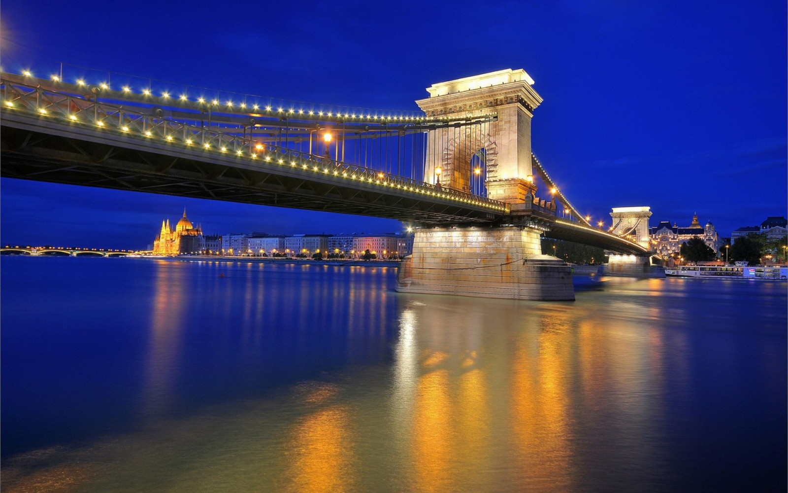 deniz, Şehir manzarası, gece, Su, Yansıma, akşam, sabah, köprü, Alacakaranlık, Budapeşte, Macaristan, Zincir Köprüsü, Işık, Şafak vakti, Dönüm noktası, 1920x1200 piksel, Yapısız yapı