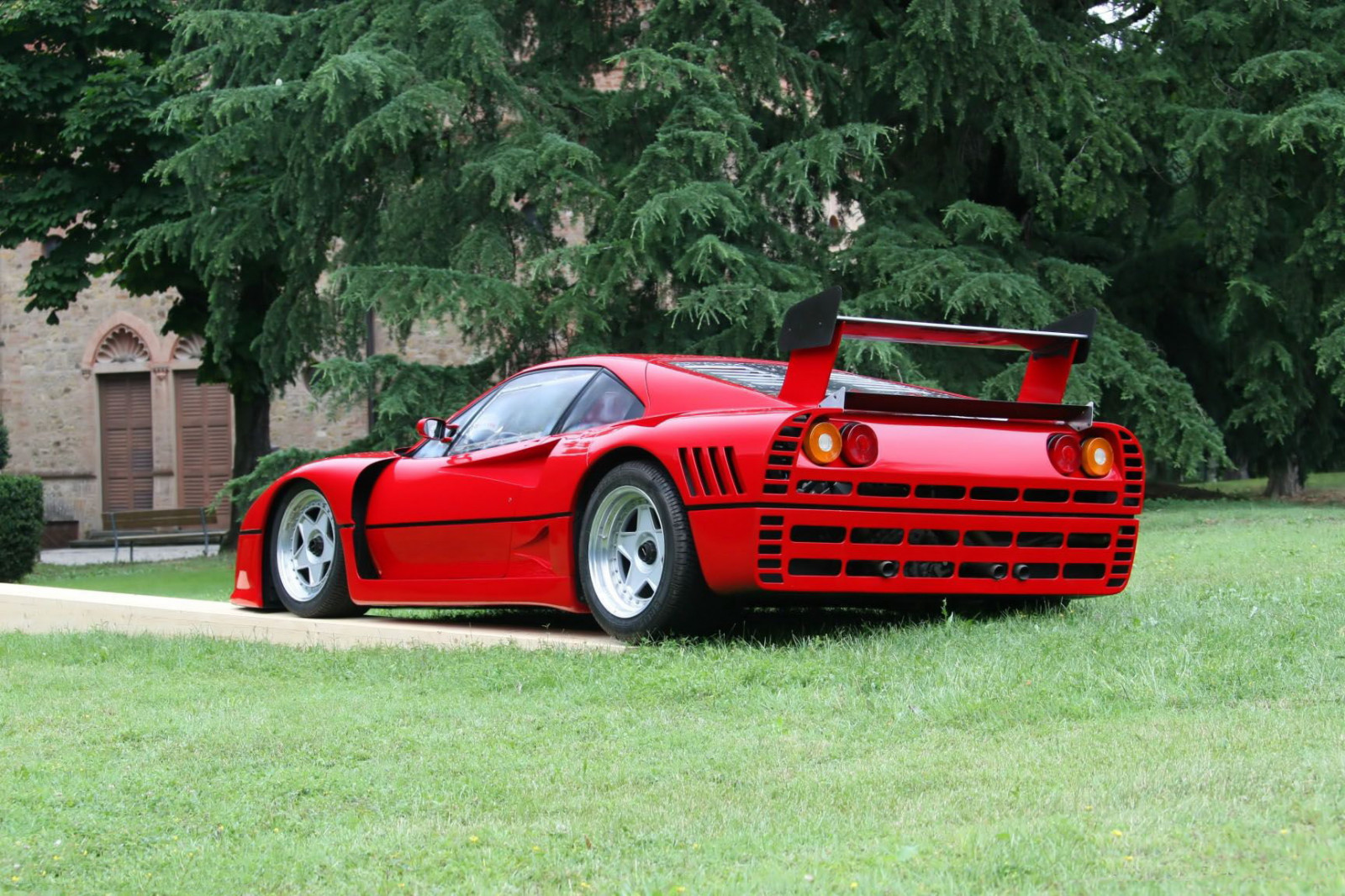 auto, vozidlo, sportovní auto, Ferrari, Ferrari F40, výkon auta, 2010, Ferrari Testarossa, Ferrari F50, Ferrari 288 GTO, netcarshow, netcar, obrázky vozidel, photo auto, 288 GTO Evoluzione, superauto, pozemní vozidla, automobilového designu, závodní auto, automobil make, luxusní vůz, ferrari spa