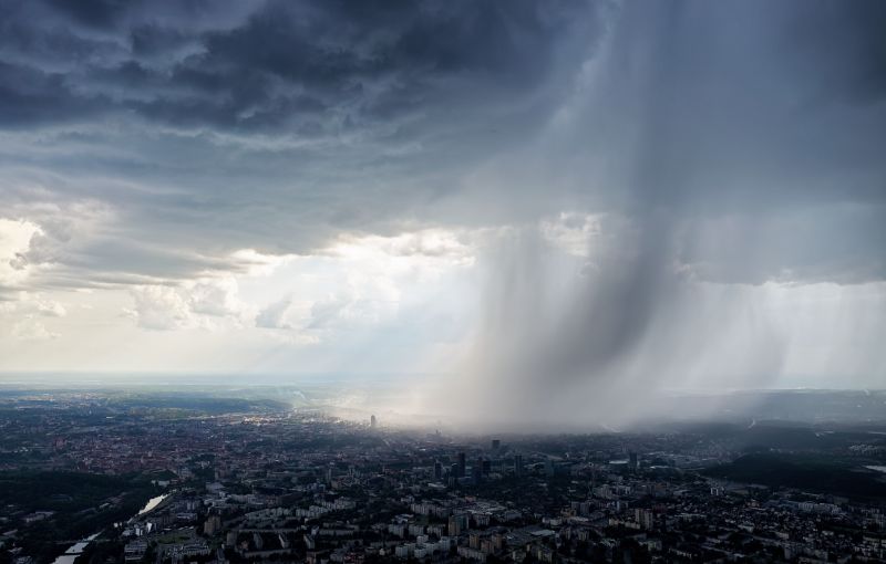 Vilnius,gelap,Cityscape,langit,awan-awan