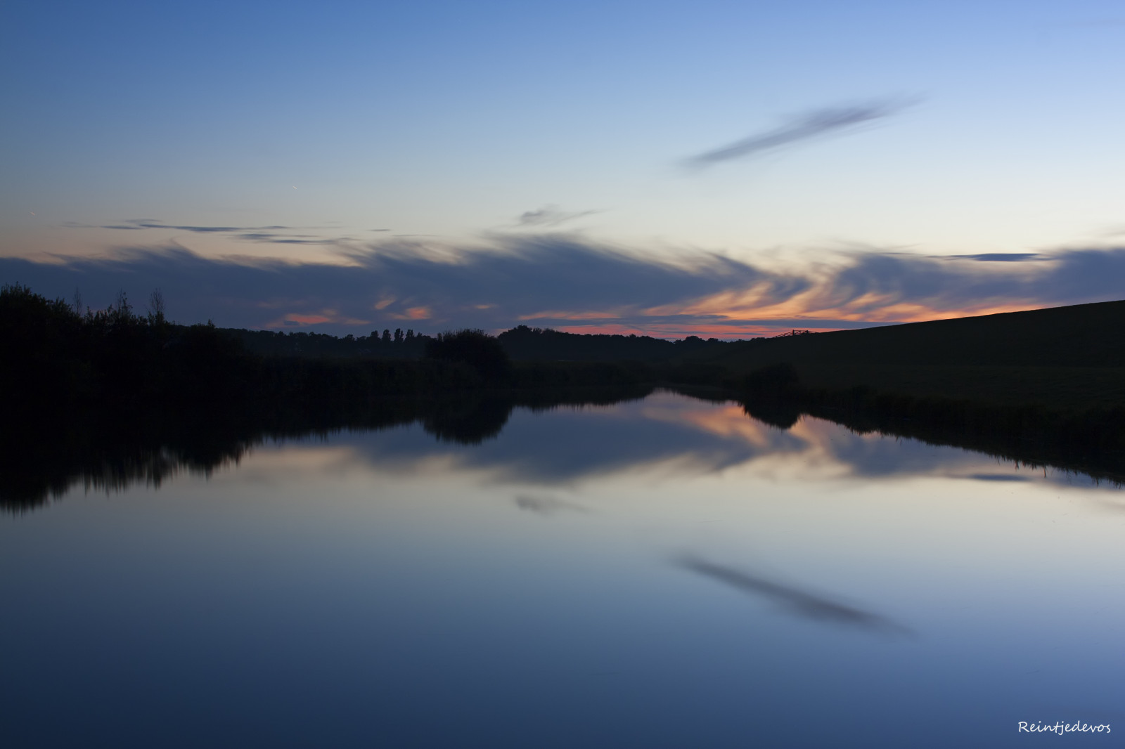 odraz, nebe, Příroda, voda, jezero, jezero, horizont, uklidnit, nádrž, svítání, divočina, atmosféra, mrak, soumrak, ráno, večer, vysočina, řeka, západ slunce, vodní zdroje, svítání, během dne, Lake District, odlesk, hora, slunečnímu záření, klesl, strom, kopec, mount scenérie, krajina, vstupní, meteorologický jev, pohoří, počítač tapeta, banka