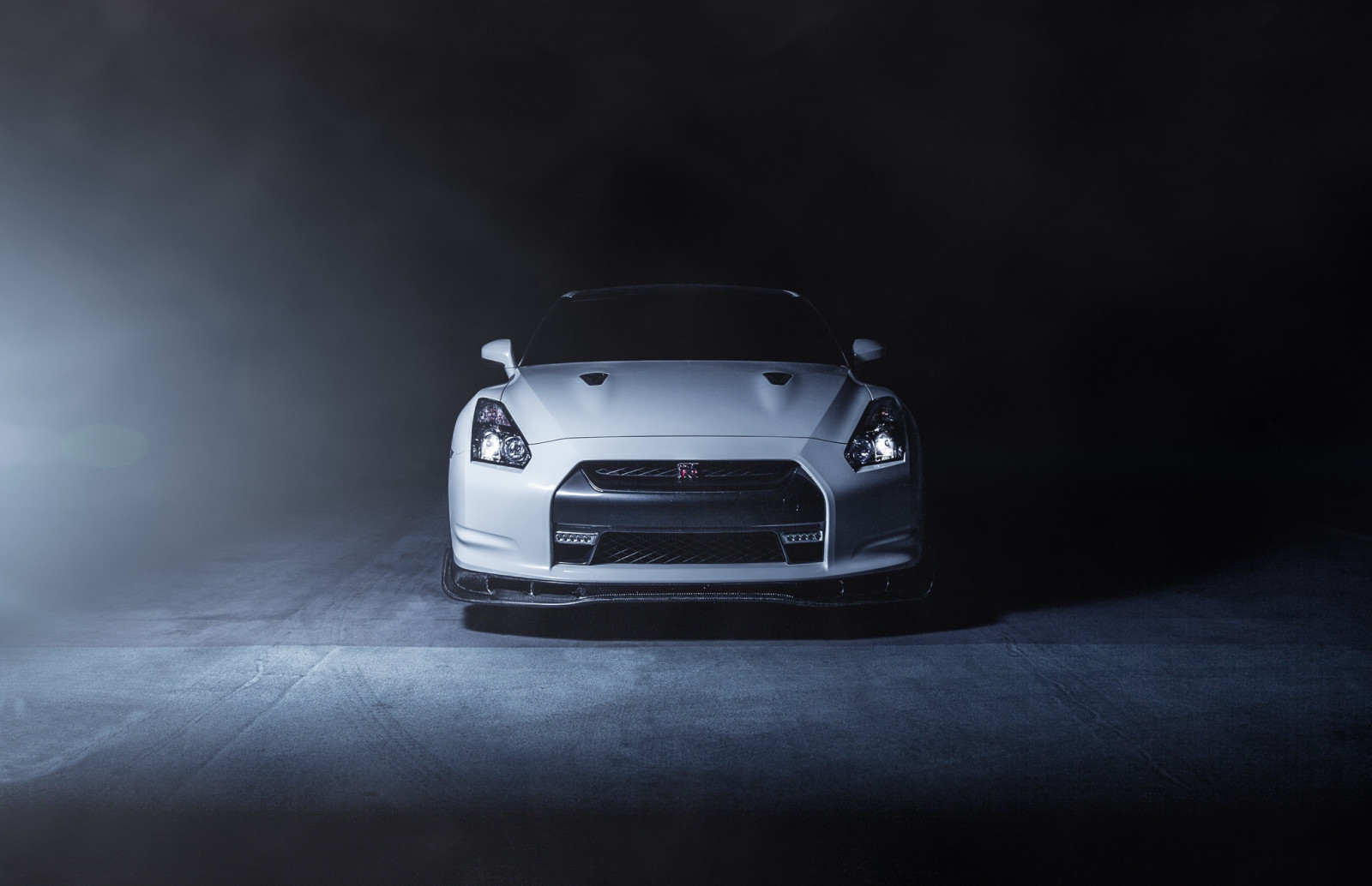 hvid, bil, køretøj, røg, Nissan, sportsvogn, Nissan GT R, coupe, ydeevne bil, GT R, hjul, superbil, foran, R35, jord køretøj, bildesign, automotive exterior, bil make, kofanger
