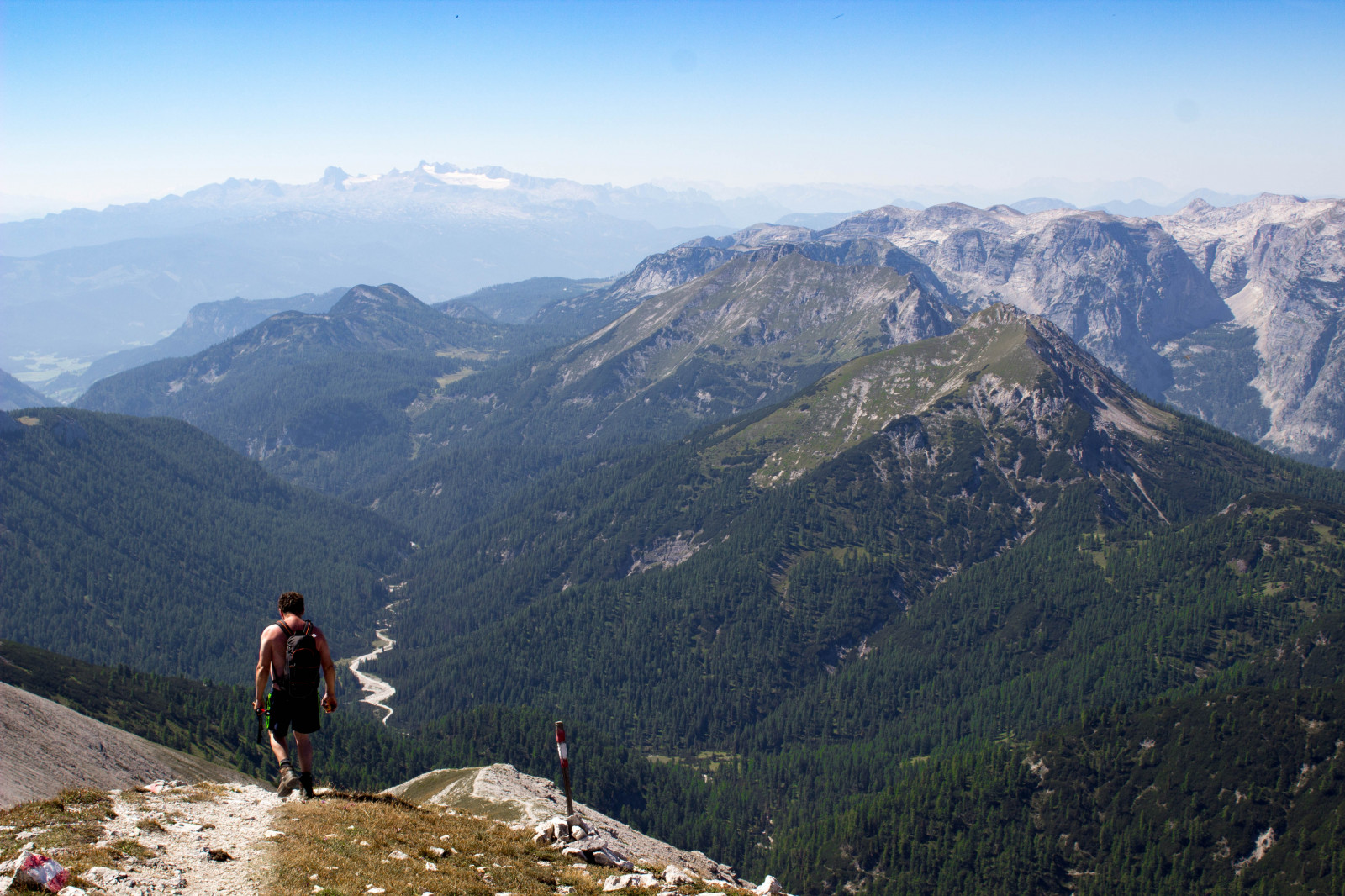 sportovní, krajina, hory, horský průsmyk, divočina, Alpy, turistika, chůze, vrcholek, plošina, hřbet, hora, dobrodružství, rekreace, backpacking, horských reliéf, landform, geografický rys, pohoří, extrémní sport, rekreaci ve volné přírodě, klesl, horolezectví