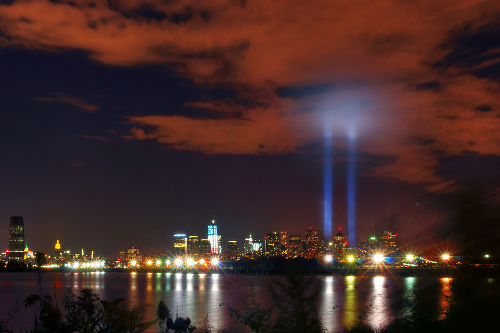 svět, město, nyc, světlo, Spojené státy americké, ny, newyork, noc, Amerika, přístav, svoboda, New Jersey, Nikon, pamětní, Jersey City, centrum, panoráma města, searchthebest, Bůh, Manhattan, devět, 911, nj, 9, centrum, 11, prozkoumat, Hudson, wtc, gothamist, hold, september11, obchod, jedenáct, žehnat, liberte, Tributeinlight, libertystatepark, gothamcity, velké jablko, d90, freedomtower, prozkoumal, moniza, photographerschoice halloffame