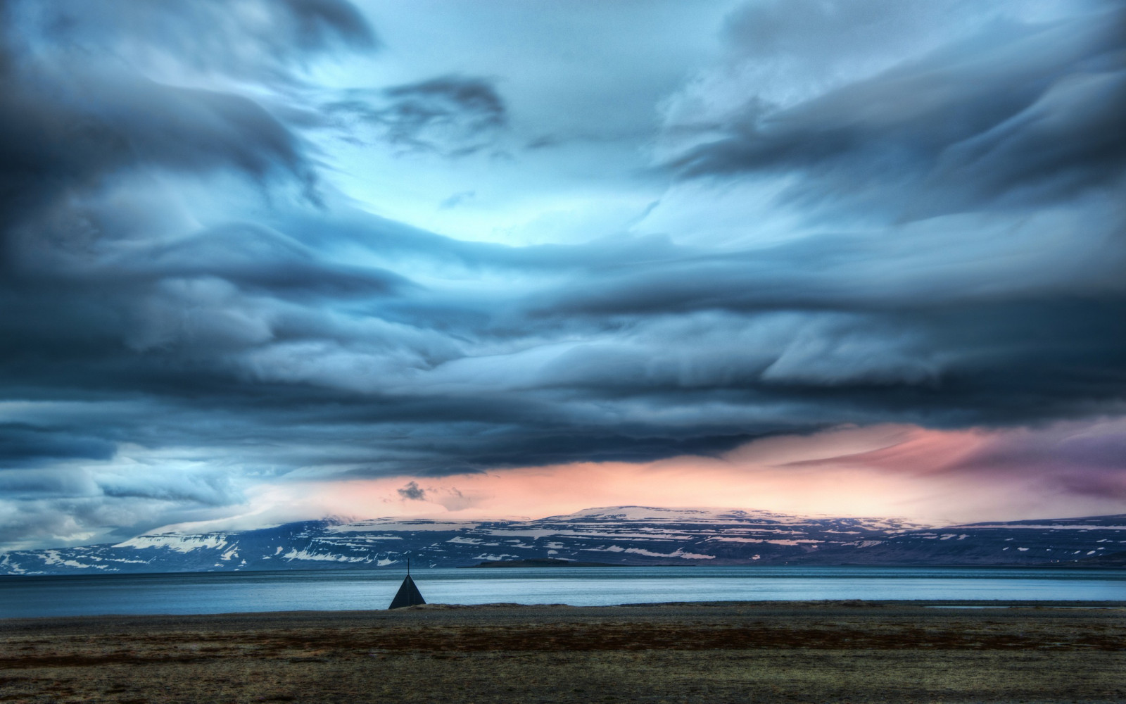 Landschaft, Sonnenuntergang, Meer, See, Natur, Himmel, Schnee, Feld, Wolken, Sonnenaufgang, Sturm, Hügel, Küste, Horizont, Atmosphäre, bedeckt, Dämmerung, Wolke, Wetter, Dämmerung, Ozean, Welle, Nachglühen, Windwelle, Meteorologisches Phänomen
