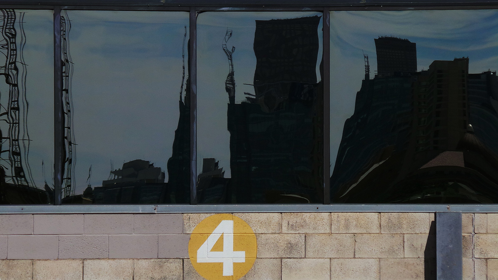 bílý, okno, město, budova, odraz, nebe, stěna, cihly, panoráma, žlutý, Samsung, sklenka, beton, 4, úhel, Úroveň, Thunderbirds, Adelaide, střecha, parkoviště, čtyři, flickrandroidapp filtr none, během dne, fasáda, urban area, theen, zvlněný