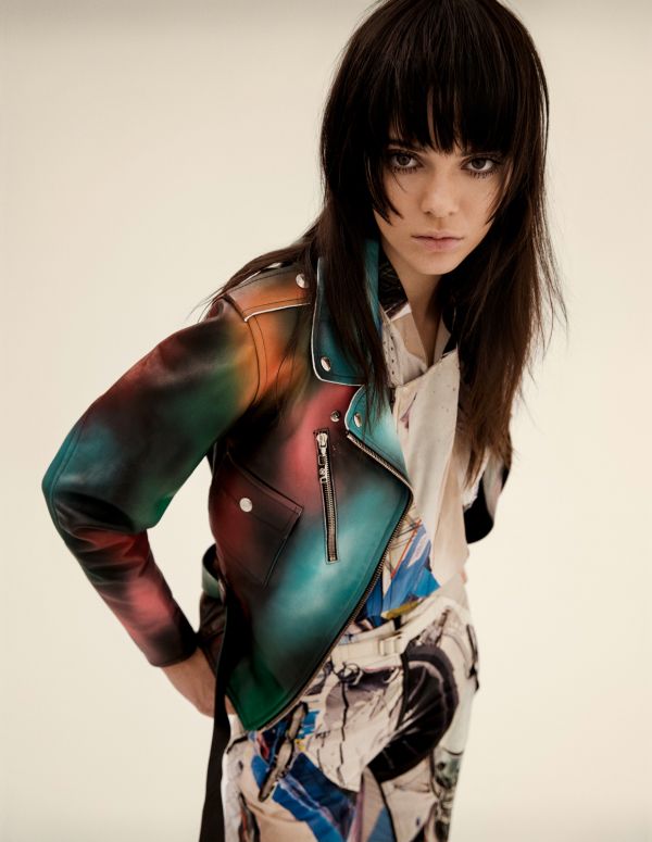 Kendall Jenner,women,brunette,model,simple background,fashion photography