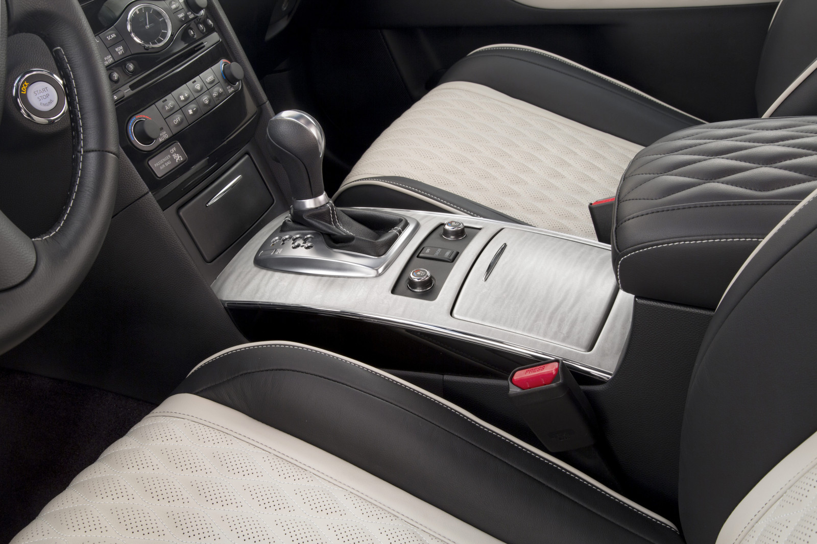 bil, køretøj, sportsvogn, Infiniti, Sedan, netcarshow, netcar, bil billeder, bil foto, 2017, QX70 Limited, superbil, jord køretøj, automotive exterior, bil make, luksus køretøj, familie bil, crossover sUV, udøvende bil, sport utility køretøj