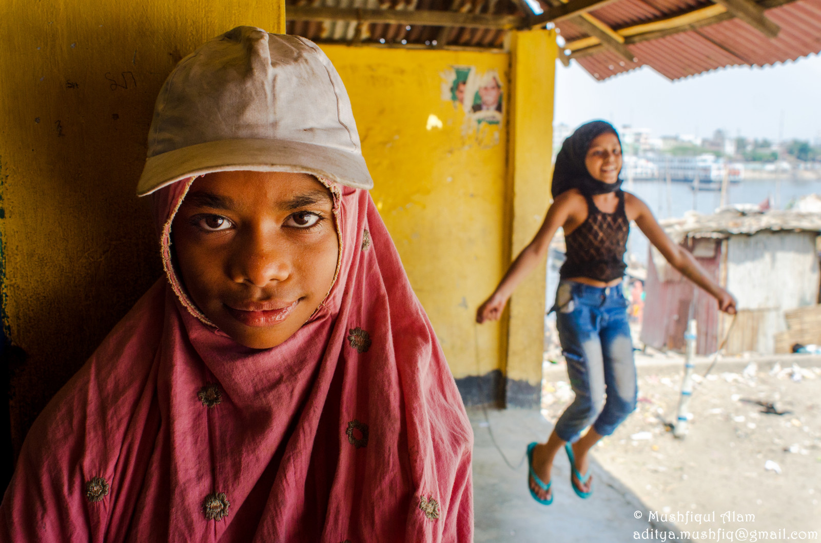 gli sport, tempio, persone, ritratto, città, strada, fotografia, Sole, Nikon, vita, telaio, luce del giorno, preghiera, felicità, Bangladesh, Gratuito, tribù, primo, bambino, ragazza, Sorriso, D7000, sfocato, sognare, gioco, umano, forma, stile, stile di vita, espressione, Foto, Candido, nikond7000, NGC, vita quotidiana, Dacca, piacere, Narayanganj