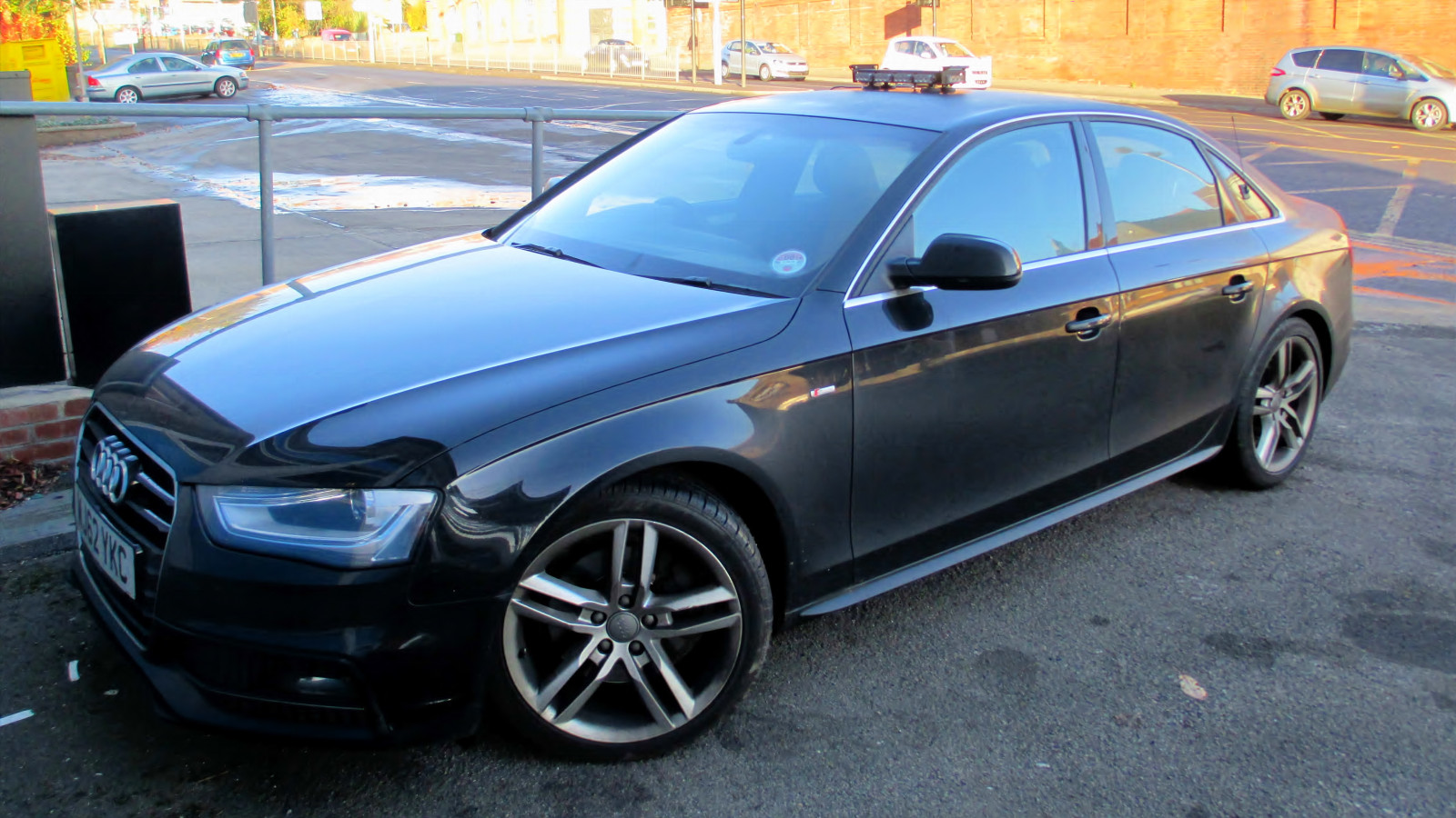 Spojené království, modrý, Anglie, auto, oheň, Británie, skvělý, DS, přemet, vozidla, EV, vozidlo, nouzový, audi, 112, Yeovil, Odezva, 999, důstojníci, odpovídač, reagovat, Dsfrs, sitens, Dsfire