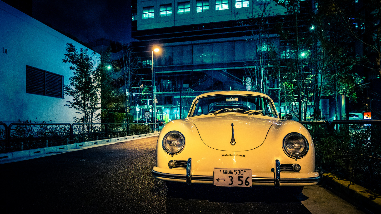 Japonsko, Photoshop, Tokio, 1600, Adobe, Porsche, Akihabara, GR, omezený, edice, ricoh, ochanomizu, 57, Lightroom, 356, 356a