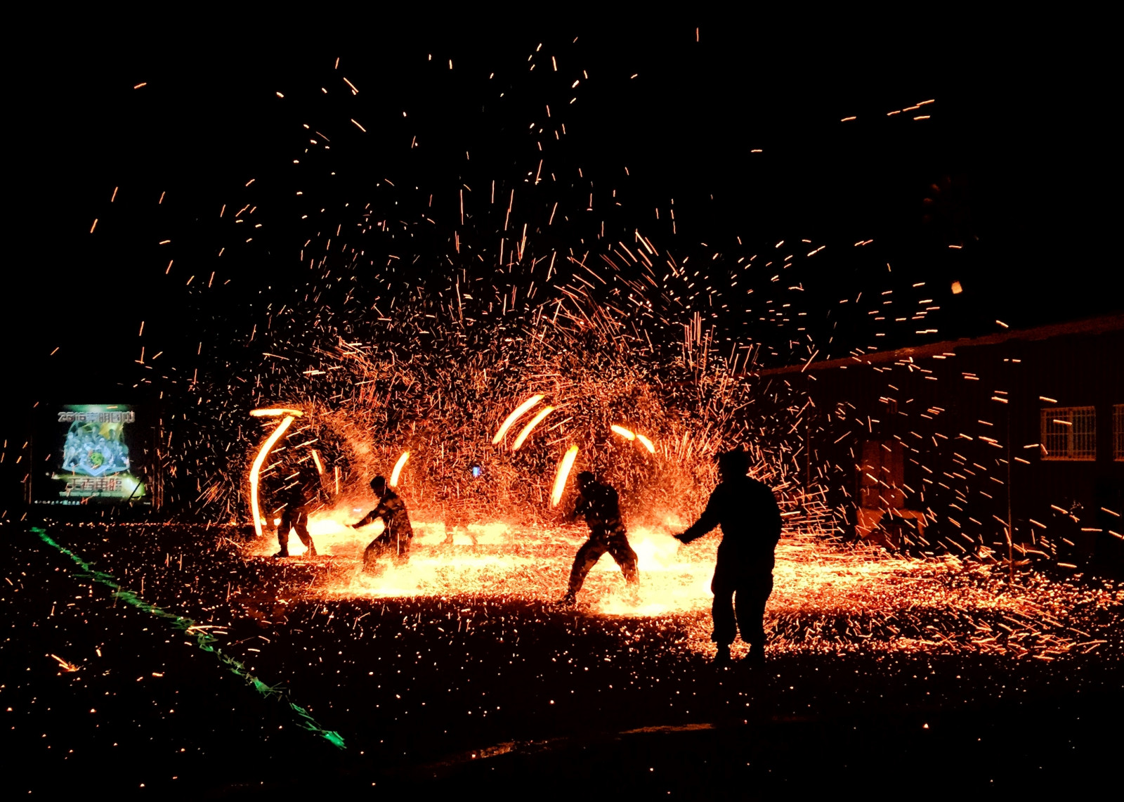 noc, Červené, ohňostroj, oheň, prskavka, iPhone, událost, 2016, světlo, Páni, tanec, tma, flickrunitedaward, výlet, táborák, iphone365, welovetaiwan, imageaasia, Firedance, iamflickr, 200v200c2000v