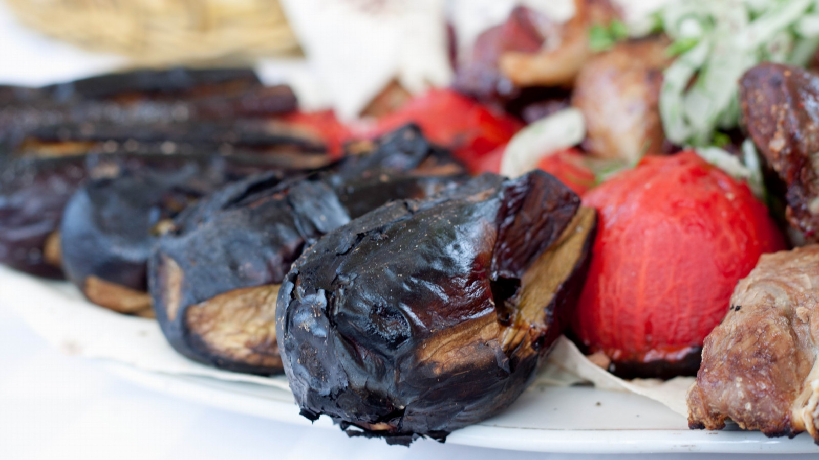 jídlo, rajčata, maso, zelenina, letní, steak, grilování, vaření, jídlo, grilovaný, kuchyně, jídlo, vyrobit, parný, grilování, zdroj živočišných potravin, zvěřina, hovězí pečeně, kebab, grilovaná jídla