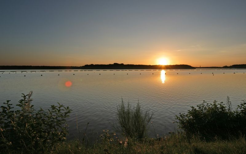 slunečnímu záření, krajina, západ slunce, moře, záliv, jezero slunečnímu záření, krajina, západ slunce, moře, záliv, jezero