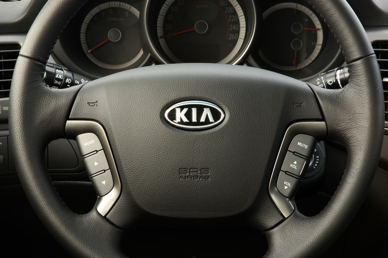 bil, køretøj, rat, Sedan, Kia, 2012, netcarshow, netcar, bil billeder, bil foto, hjul, Magentis, jord køretøj, automotive exterior, bil make, kompakt bil, crossover sUV, sport utility køretøj, subcompact bil, midten størrelse bil, kompakt SUV, styretøj del, kompakt MPV, Kia Motors, Kia Sorento