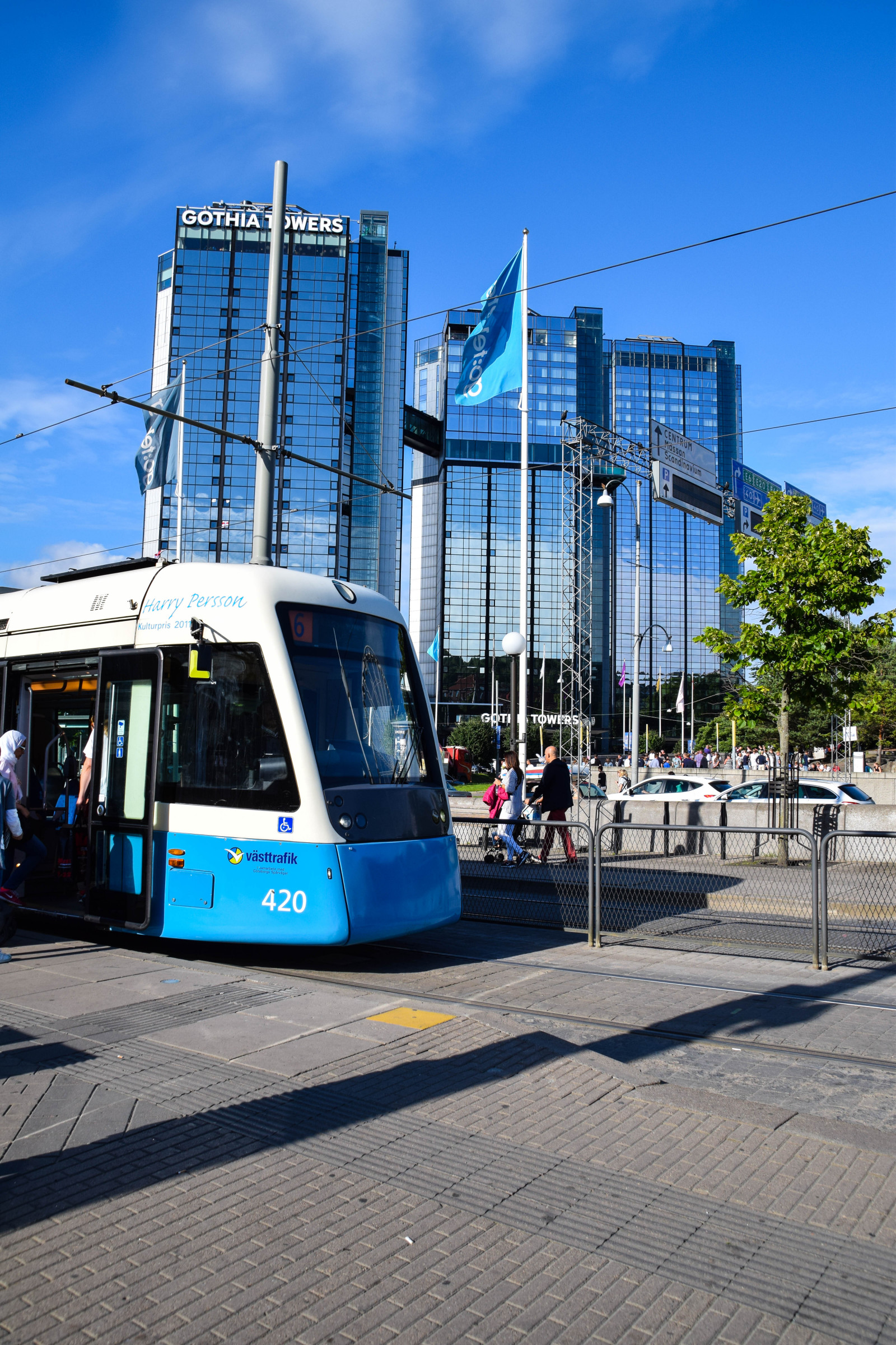 città, costruzione, veicolo, bicchiere, traffico, bar, ristorante, Svezia, Europa, tram, trasporto, elettricità, Sverige, Glas, vista, vista della città, SE, vista stradale, Gothenburg, g teborg, v Strag talandsl n, sp rvagn, svenskam SSAN, heaven23, gothiatowers, abarvithaview, corsia, area metropolitana, Zona residenziale, veicoli terrestri, trasporto pubblico