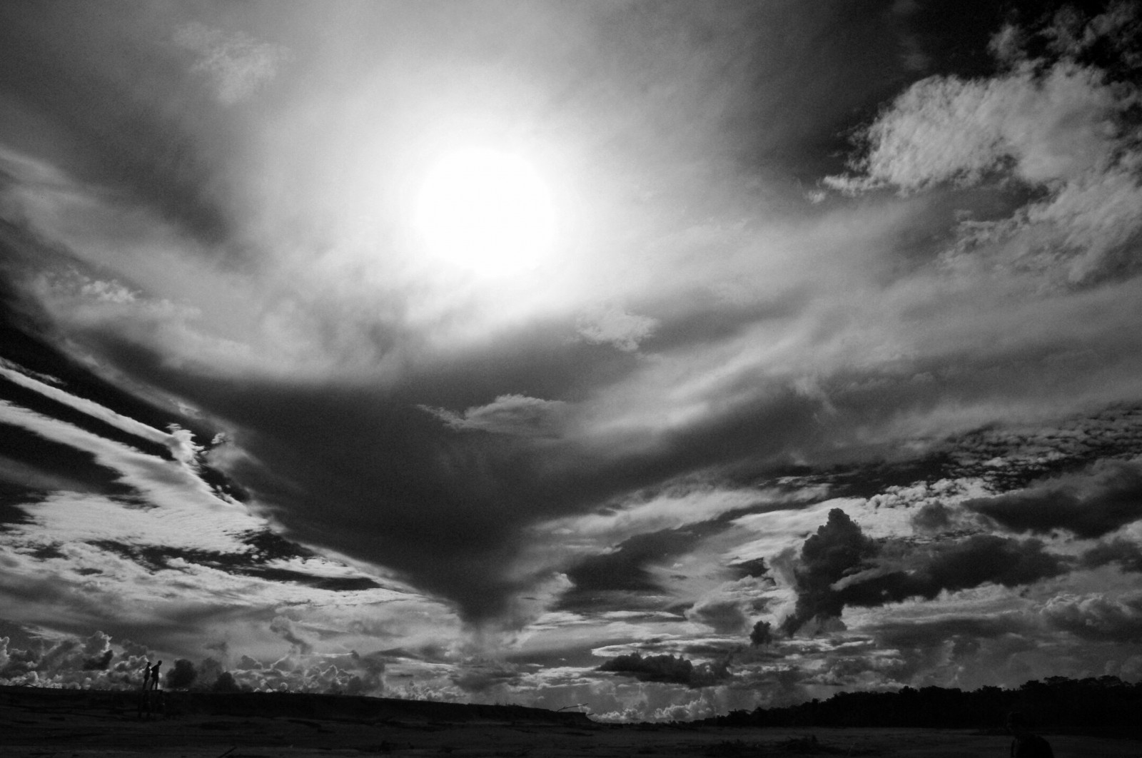himmel, Sky, sort og hvid, monokrom fotografering, atmosfære, fotografering, atmosfære af jord, mørke, dagtimerne, meteorologisk fænomen, monokrom, sollys, fænomen, morgen, cumulus, aften, horisont, skumring, landskab, træ, solnedgang, stock photography, computer tapet, daggry, berolige
