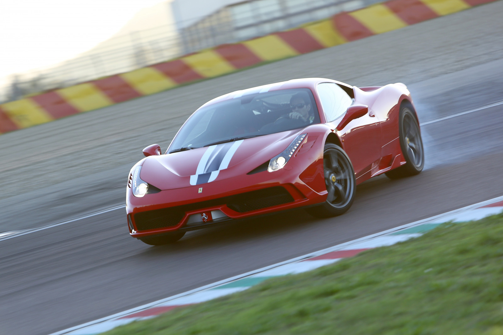 รถ, ยานพาหนะ, รถสปอร์ต, Ferrari, 2015, ประสิทธิภาพรถ, Ferrari 458, netcarshow, netcar, ภาพรถยนต์, ภาพรถ, 458 Italia Speciale, ซูเปอร์คาร์, ยานพาหนะบก, การออกแบบยานยนต์, รถแข่ง, รถยนต์ทำ, รถหรู, สปาเฟอร์รารี