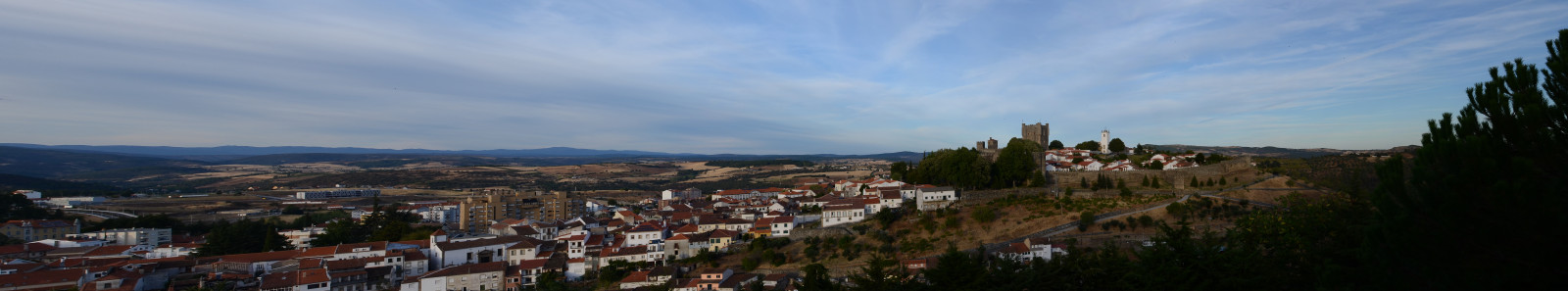 Landschaft, alt, Stadt, Stadtbild, Hügel, Himmel, Winter, Tourismus, Dorf, Abend, Schloss, Horizont, Stadt, Panorama, Tal, Fort, Europa, Alpen, Western, Berglandschaft, Portugal, Wolke, Baum, Berg, Pano, Pflanze, Nördlich, Historisch, Tourist, Wände, Besuch, Besichtigung, Reiseziel, ländliches Gebiet, Stadtgebiet, Touristenattraktion, Bergige landforms, Gebirge, Bergstation, Meteorologisches Phänomen, Befestigung, Bergdorf, Braganca