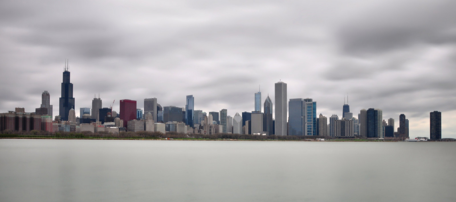 Chicago, mraky, budovy, ISO200, Illinois, Nikon, Středozápad, mrakodrapy, searstower, jezírka, města, Pohledy na město, Panorámy, Michiganské jezero, lakeshoredrive, Trump Tower, Driftingclouds, Southloop, Congresshotel, Krásné skvrny, Pinoy, Downtownchicago, Johnhancockbuilding, chicagoskyline, urbanscapes, Aonbuilding, Secondcity, Cnabuilding, longexposures, chicagoist, d90, 10expozice expozice, Lakepointetower, Bluecrossblueshieldbuilding, Cityofchicago, Cityofbigshoulders, manualmodeexposure, Willis Tower, setholiver1, Aperturef160, Denní expozice, 18105mmnikkorlens, Kruhové polarizátory, Kuličkové hlavy byly vyměněny, Timedelaytriggeredshot, 10stopndfilters, Soocexceptforcroptopanomode, Oříznutýchpanorkách