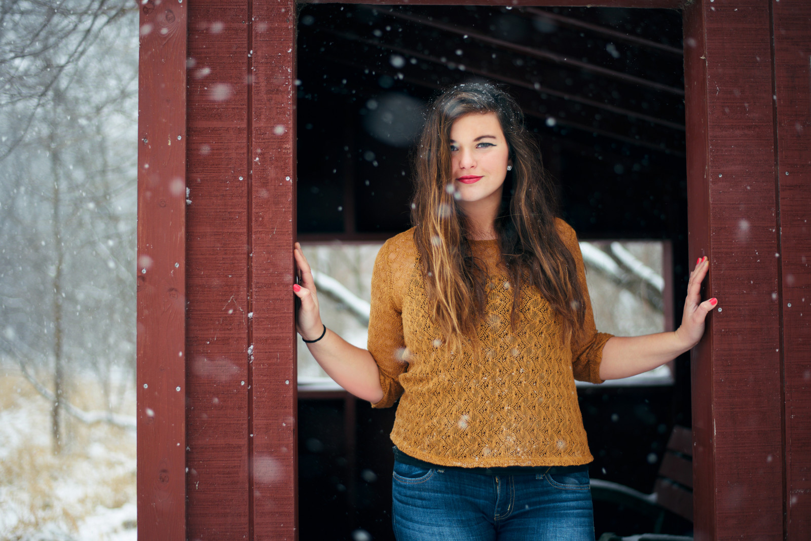 życie, drzewa, zimowy, dziewczyny, czerwony, portret, śnieg, oko, opuszczony, Natura, dziewczyna, piękny, piękno, moda, stodoła, las, włosy, fotografia, Wieś, intensywny, Model, oczy, Las, Nikon, Midwest, ładny, pokój, dłoń, antyczny, wspaniały, kraj, Północ, Iowa, wycieczka, usta, przygoda, badać, Nastolatek, porzucić, Clearlake, M.in., czerwone usta, Śnieg, emocjonalny, schron, edytować, autentyczny, Winterwonderland, spadaj, D600, Nikond600, iowagirl, Liveauthentic, lostonland