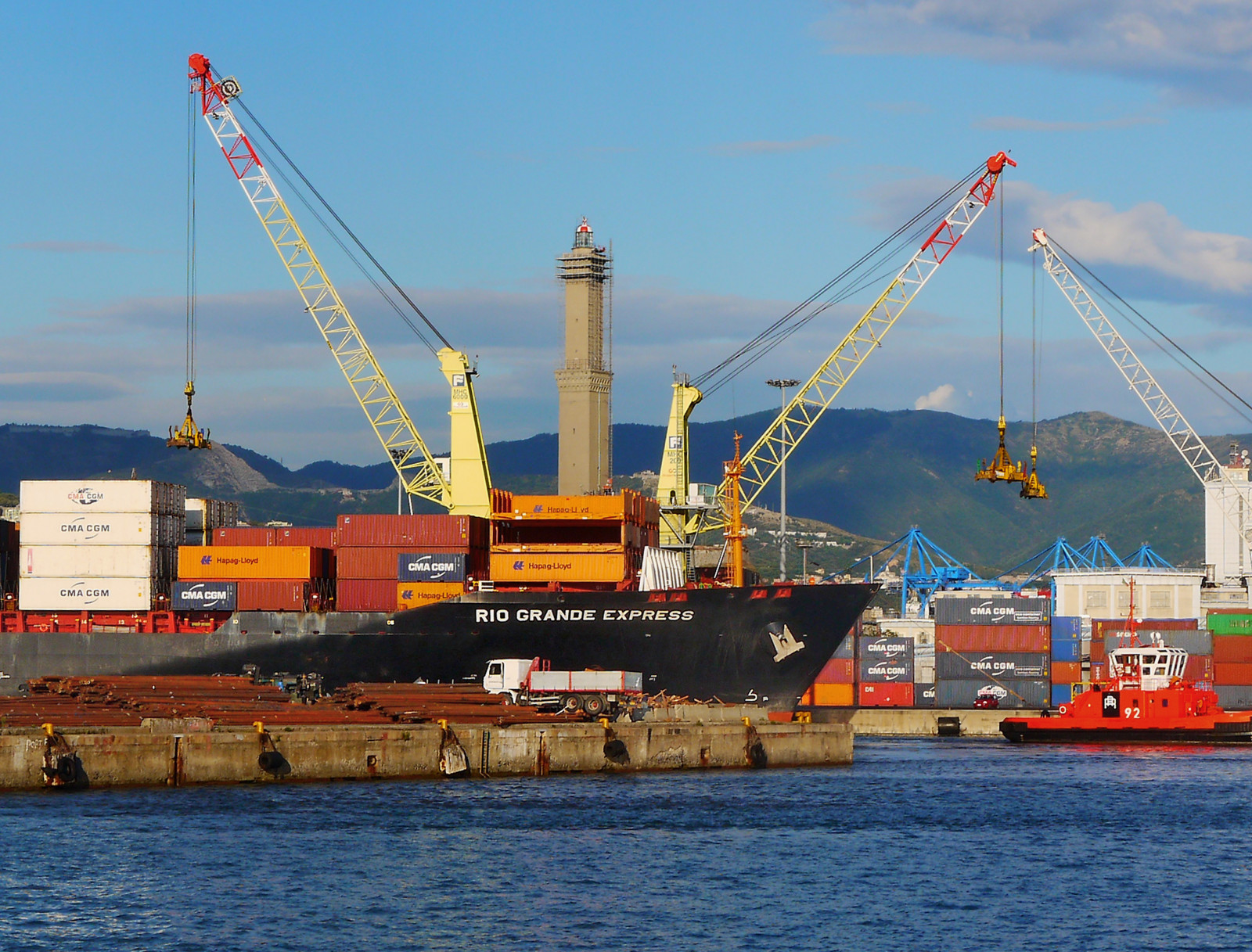kontejnerová loď, water transportation, loď, doprava, jeřáb loď, plující, Bulk Carrier, těžký výtah lodě, nákladní loď, nákladní doprava, přístav, přístav, plavidlo, remorkér, Panamax, kanál, moře, náklad, přepravní kontejner, plovoucích výrobních a vykládání, lighter aboard ship, loď, motorová loď