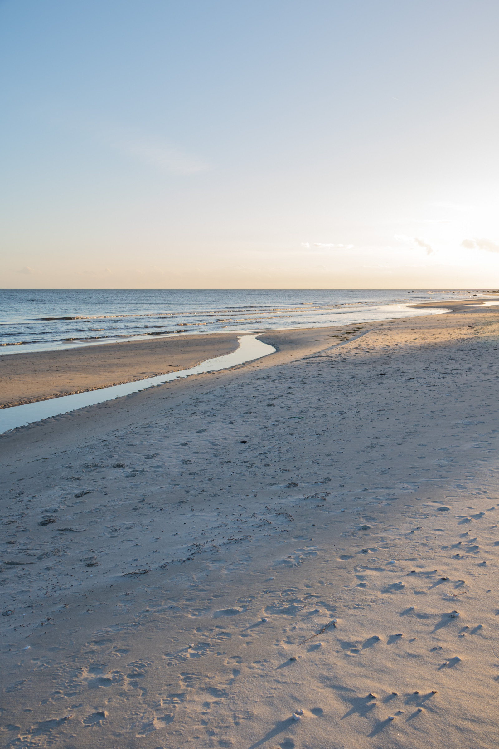 slunečnímu záření, moře, pobřeží, písek, pláž, svítání, večer, ráno, pobřeží, horizont, soumrak, svítání, oceán, vlna, pramen, hav, kv ll, materiál, beddingestrand, kust, exif modelu canoneos760d, geocountry, Kamera aby kánon, geocity, Model fotoaparátu canoneos760d, geostate, geolocation, EXIF čočka efs18200mmf3556is, exif aby kánon, EXIF isospeed 100, EXIF otvor 71, exif focallength 24mm, seaskymning, tělo z vody, mořská vlna, mělčina při ústí řeky