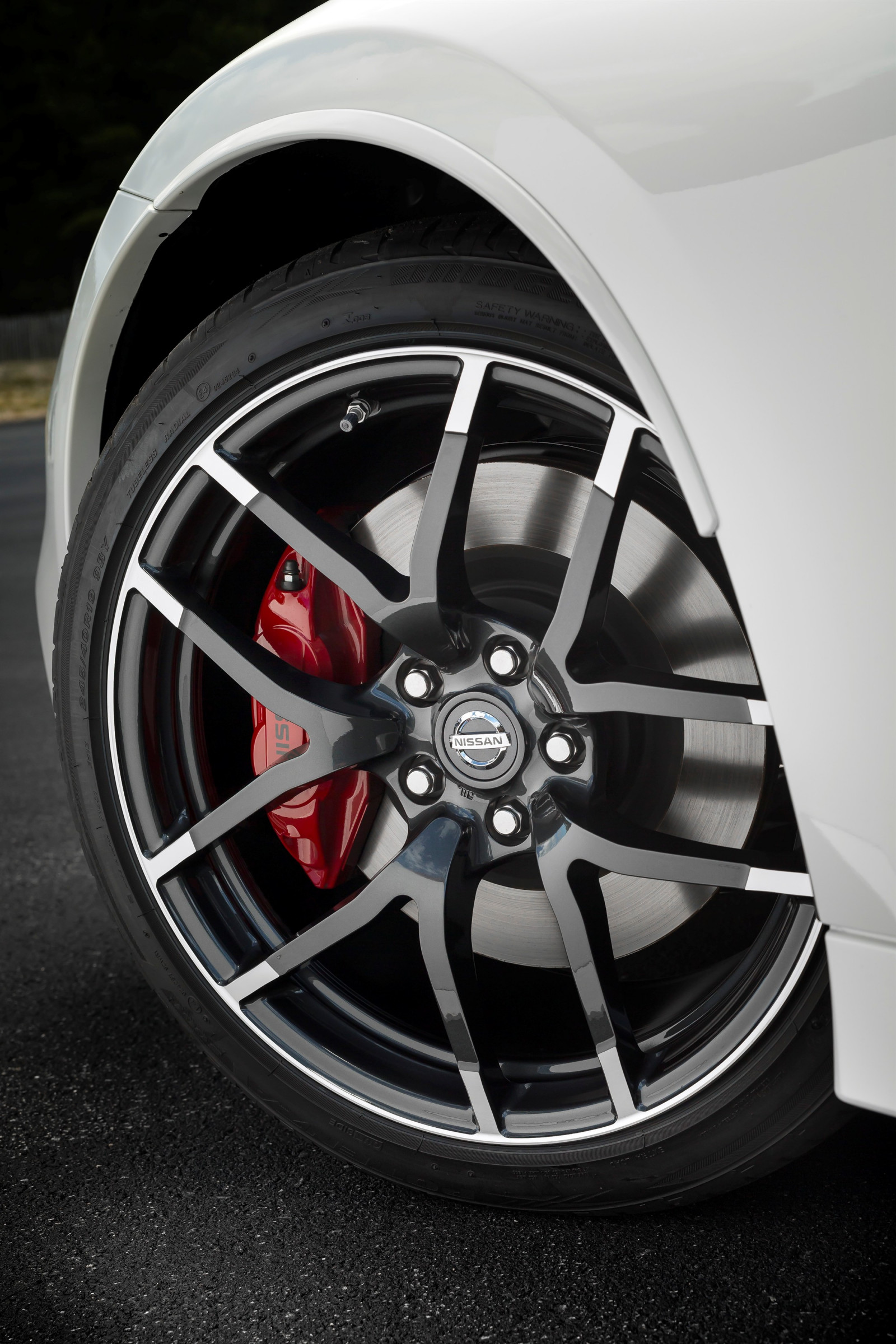 auto, vozidlo, Nissan, pneumatika, volant, netcarshow, netcar, obrázky vozidel, photo auto, 2016, kolo, 370Z Nismo, okraj, automobilového designu, automobilový exteriér, automobil make, nárazník, automotive pneumatiky, mřížka, auto part, mluvil, kola z lehkých slitin