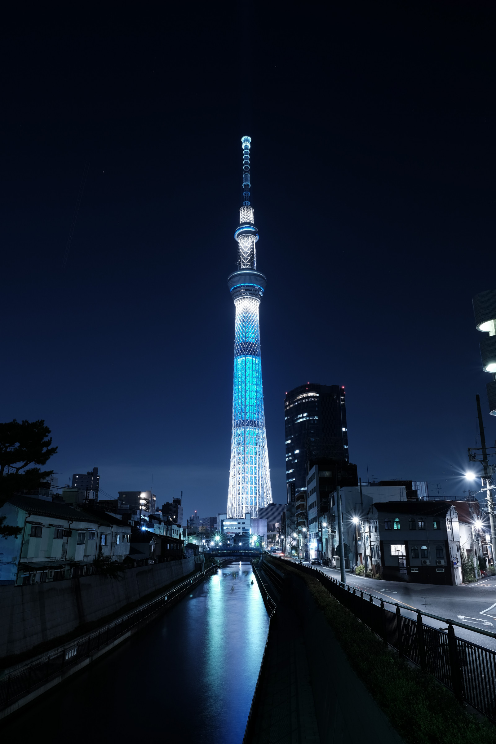 Japan, by, bybilledet, nat, arkitektur, afspejling, skyline, skyskraber, aften, tårn, skumring, metropol, Tokyo, Fujifilm, Jp, Skytree, lys, longexposure, downtown, belyst, belysning, fuji, mørke, Fujinon, iki, milepæl, Tokyo Skytree, x, xt1, iillumination, xf16mmf14rwr, xf16mm, hovedstadsområde, menneskelig bosættelse