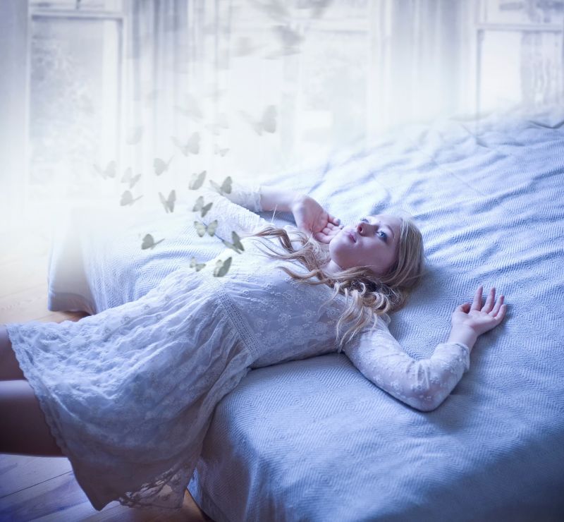 Kvinder, model, seng, fotografering, kjole, blå Kvinder, model, seng, fotografering, kjole, blå