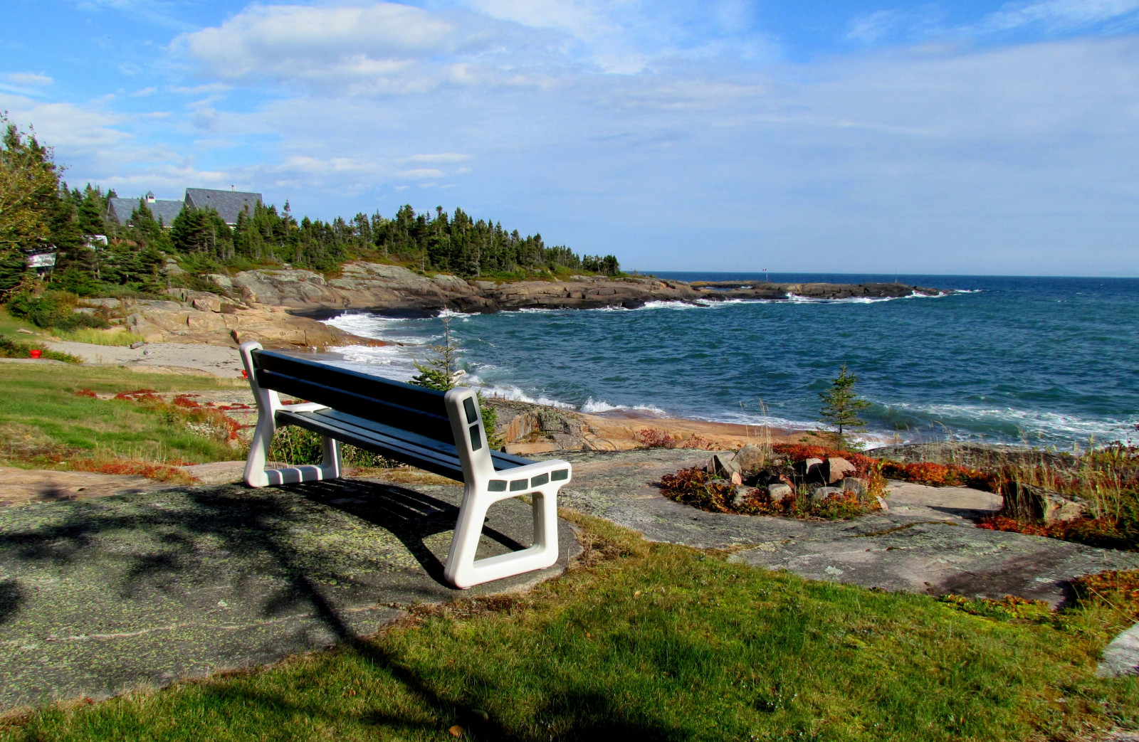 krajina, moře, záliv, voda, pobřeží, nebe, pláž, modrý, pobřeží, lavice, Kánon, nábřeží, Terén, mrak, strom, volný čas, oceán, vlna, zátoka, mer, ciel, bleu, vágní, eau, banc, happybenchmonday, tělo z vody, nemovitost, vstupní, Rivage, coastal and oceanic landforms