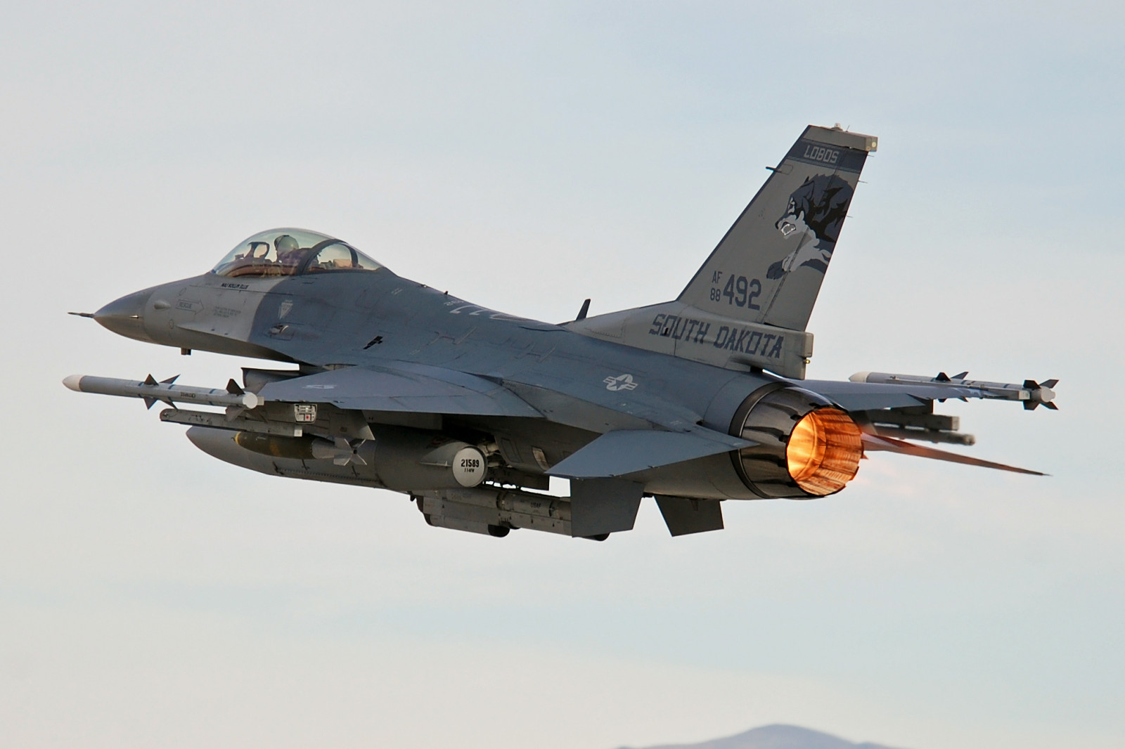 fly, fly, acc, fighter, Las Vegas, fly, Nevada, angreb, Jet, nv, f16, våben, luftvåben, bombe, Bombefly, VIPER, afgang, lobos, USAF, tager afsted, Afgang, usairforce, afgående, efterbrænder, nellisafb, General Dynamics, fightingfalcon, multirole, genopvarmning, LSV, aircombatcommand, sdang, southdakotaairnationalguard, klsv, 880.492, 175thfs, 114thfw, f16cm, redflag151