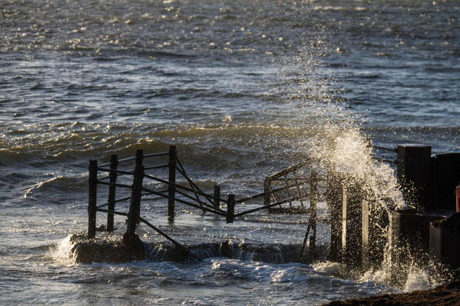 mare, acqua, puntellare, riflessione, veicolo, costa, fiume, ventoso, oceano, onda, HAV, v g, Smygehuk, bl st, stormigt, vind, vento onda, frangiflutti