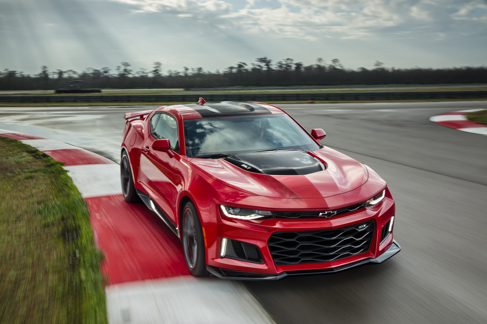 auto, vozidlo, sportovní auto, závodění, Chevrolet, výkon auta, netcarshow, netcar, obrázky vozidel, photo auto, 2017, Camaro ZL1, kolo, pozemní vozidla, automobilového designu, automobil make, luxusní vůz, závodiště, auto závodní, výkonné auto, závoďák, auto show