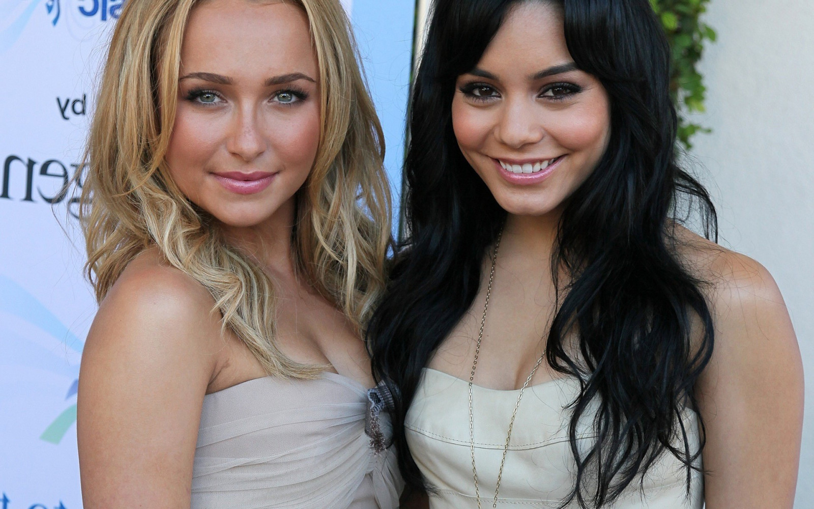 1920x1200 px, Hayden Panettiere, Vanessa Hudgens
