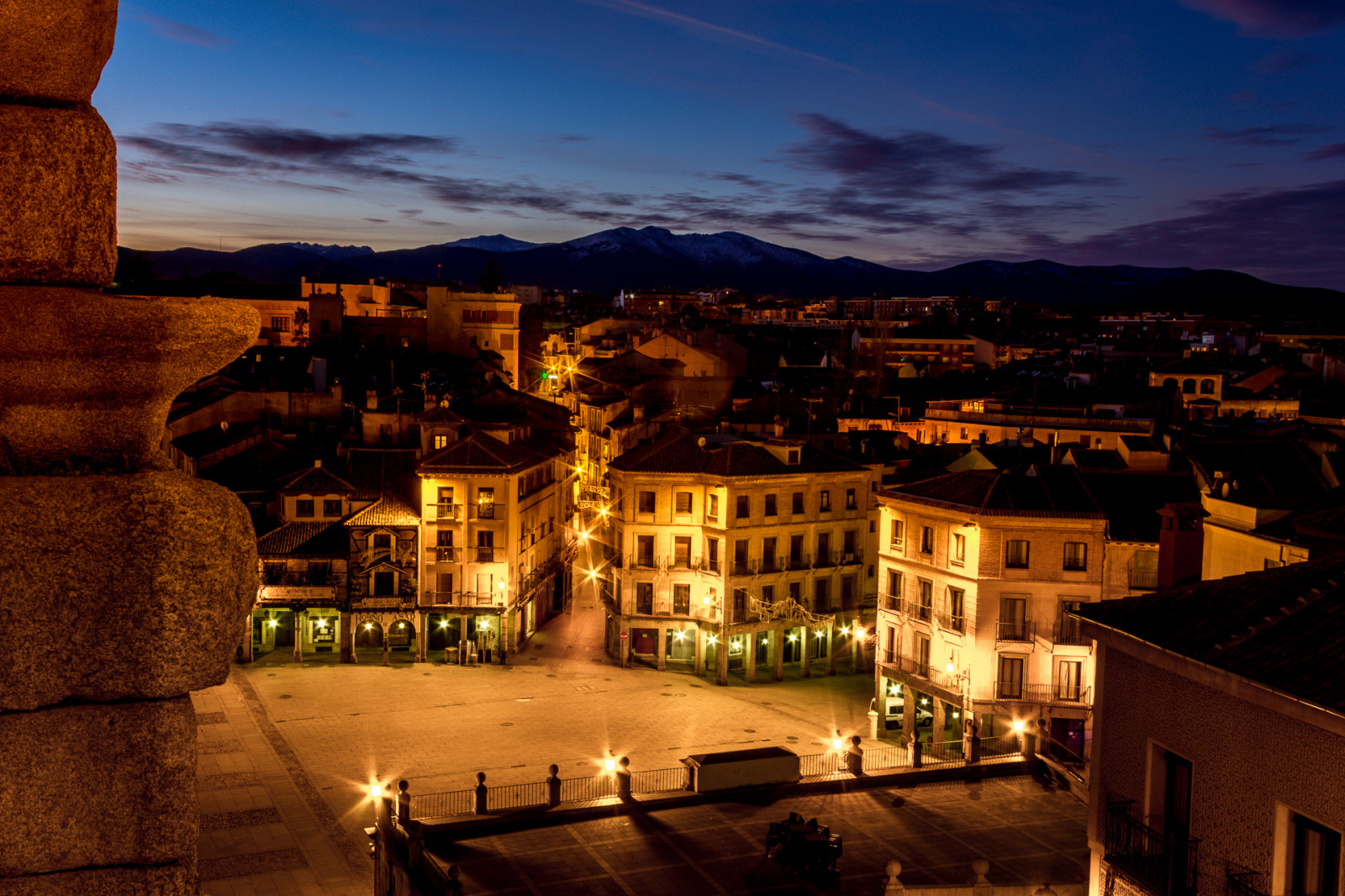 krajina, lidé, západ slunce, květiny, město, panoráma města, noc, Příroda, budova, nebe, fotografování, makro, svítání, Cestovní ruch, Fotoaparát, vesnice, večer, Kánon, HDR, Španělsko, město, Dovolená, soumrak, Přátelé, rodina, Leon, dovolená, Segovia, Avila, majetek, světlo, mrak, cestovat, flickr, Nový, květ, oblíbený, svítání, prozkoumat, osamělý, fotografie, osvětlení, zábava, castilla, domů, film, show, výlet, zajímavý, fotky, horký, slavný, nejlepší, profesionální, Ferias, většina, espanha, espana, turistická atrakce, historické místo, rodný, Anonovo