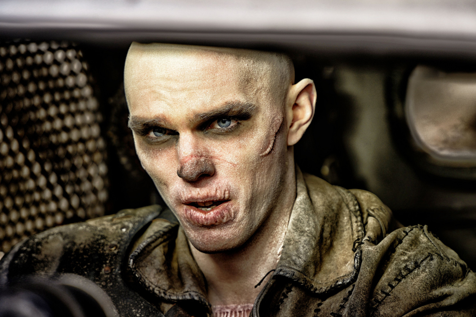 แนวตั้ง, ภาพยนตร์, คน, ถนน Mad Max Fury, Mad Max, Nicholas Hoult, Nux, ชาย, ชาย, ภาพหน้าจอ, ภาพยนตร์แอ็คชั่น