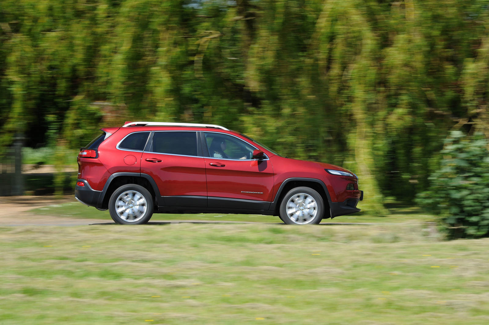 auto, vozidlo, Džíp, netcarshow, netcar, obrázky vozidel, photo auto, 2016, Verze Cherokee UK, kolo, pozemní vozidla, automobilový exteriér, automobil make, rodinný vůz, nárazník, crossover sUV, sportovní užitkové vozidlo, off road, Kompaktní sportovní užitkové vozidlo