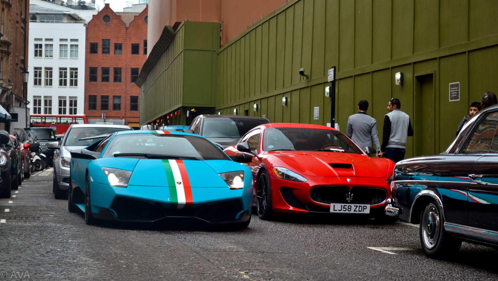 デスクトップ壁紙 ロンドン 古い 赤 ランボルギーニ ターコイズ スポーツカー マセラティ パフォーマンスカー アル イタリアの エキゾチック 希少 速度 Mc スーパーカー 速い メルセデス ベロシェ Sv ムルシエラゴ V12 ストラーデール ハロッズ