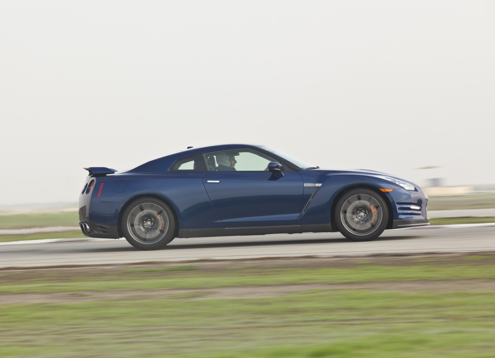 auto, vozidlo, Nissan, sportovní auto, Nissan GT R, kupé, výkon auta, netcarshow, netcar, obrázky vozidel, photo auto, 2014, kolo, GT R ​​R35 USA verze, superauto, pozemní vozidla, automobilového designu, automobil make