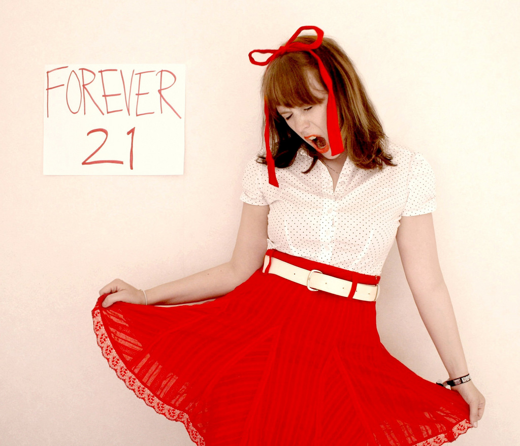 narozeniny, Červené, Mládí, luk, Výkřik, 365, Pojmový, navždy 21, Chtíttostopočet, Innerwildchild