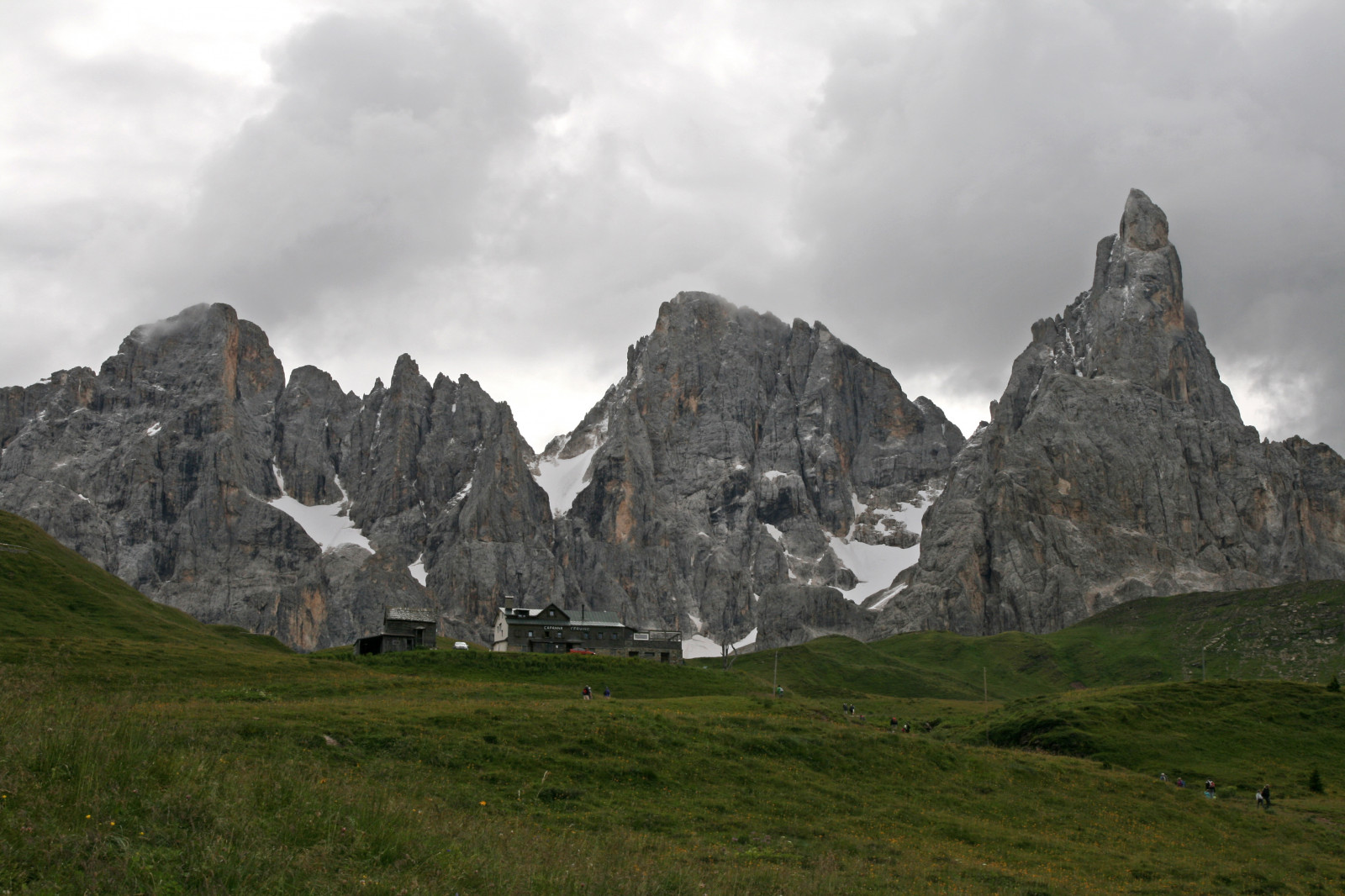 ลักษณะภูมิประเทศที่เป็นภูเขา, ภูเขา, เทือกเขา, ไฮแลนด์, ถิ่นทุรกันดาร, mount scenery, ท้องฟ้า, เทือกเขาแอลป์, เทือกเขา, เมฆ, หญ้า, Badlands, ภูมิประเทศ, หิน, อุทยานแห่งชาติ, ลดลง, ที่ราบสูง, ลาดชัน, หุบเขา, ทุ่งหญ้า, ผ่านภูเขา, batholith, สันเขา, national trust for places of historic interest or natural beauty, แนวนอน, ต้นไม้, เนินเขา, ธรณีวิทยา, วงแหวน, ระดับความสูง, การก่อตัว, ทุ่งหญ้า, หน้าผา, ปรากฏการณ์ทางอุตุนิยมวิทยา