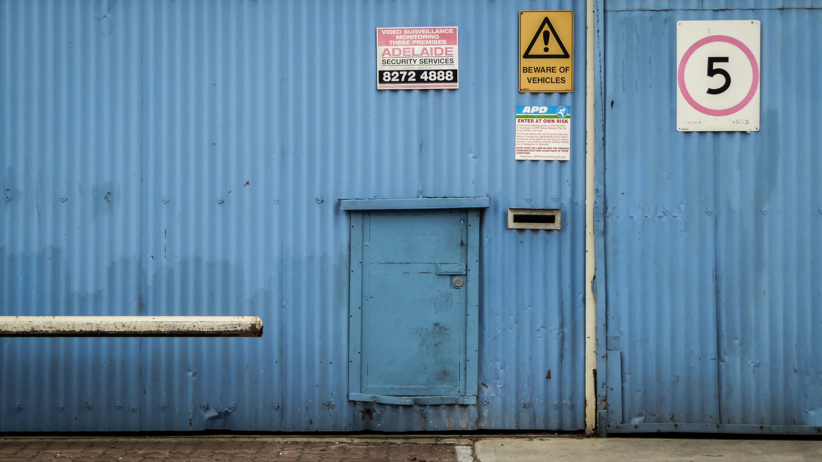 5, Adelaide, Služeb, bar, Pozor na vozidlo, modrý, jasný, Chapelstreet, vlnitý, dveře, Enteratownrisk, továrna, Hobit, železo, lumix, zásuvek pošty, malovat, Červené, Thebarton, theen, Monitorování videonahrávky, bílý, žlutý