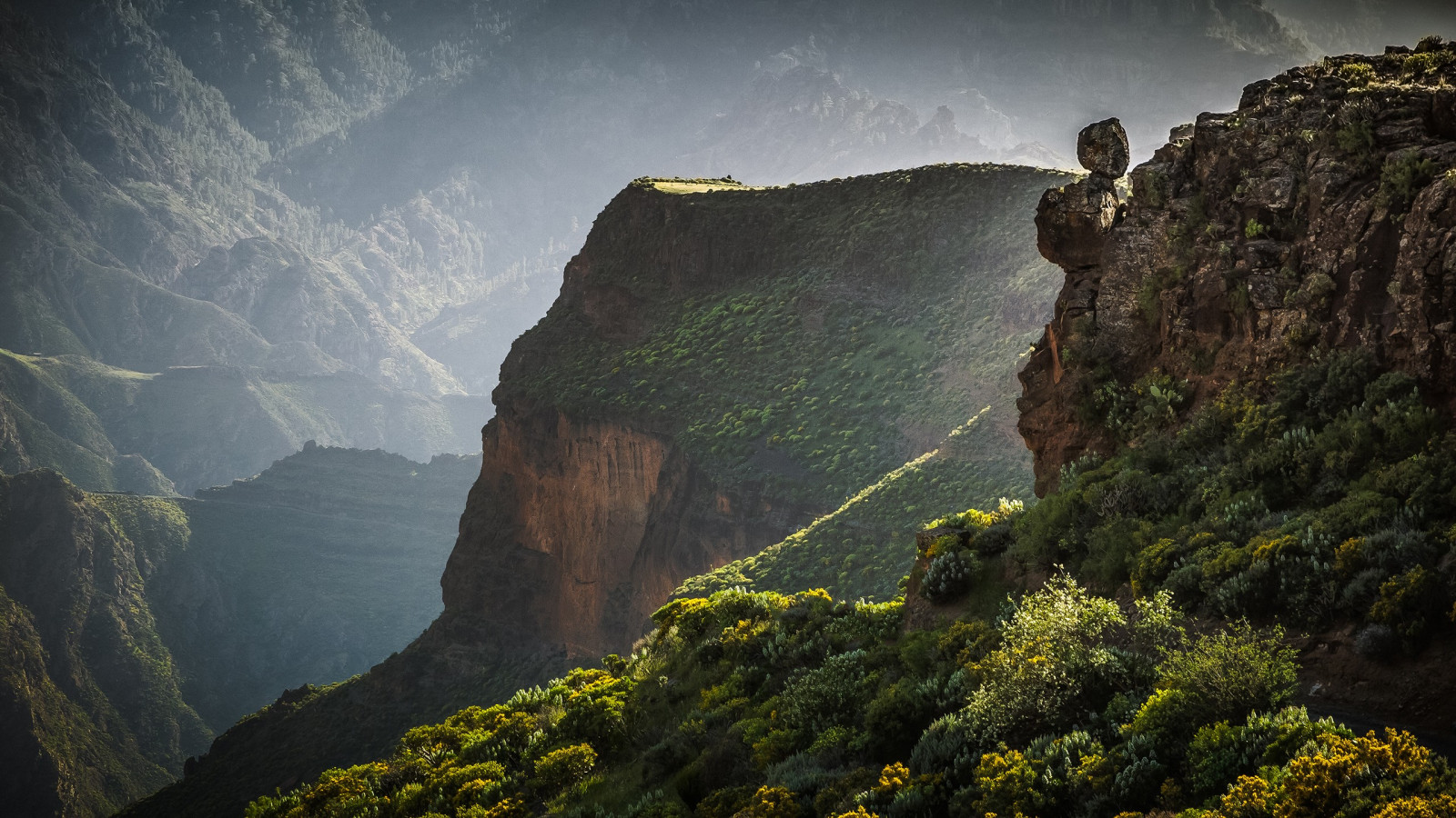 landskab, vandfald, hav, klippe, natur, kyst, klint, fjorden, Terræn, bjerg, geologi, atmosfærisk fænomen, landskabsform, geografisk funktion, bjergkæde, vand funktion