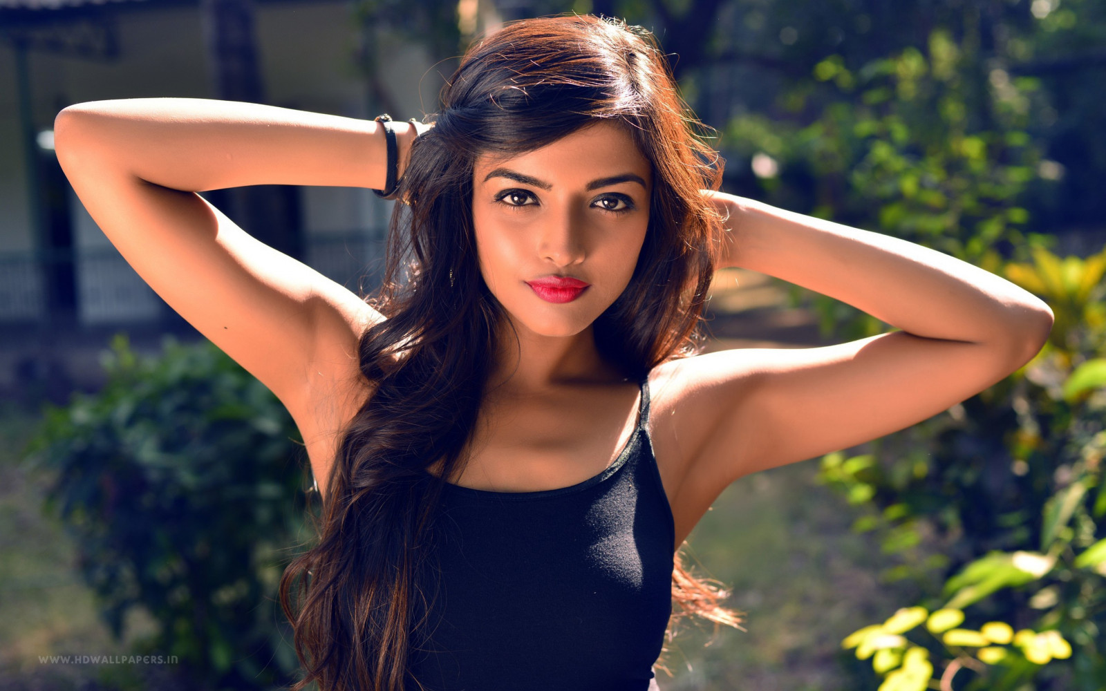 sollys, Kvinder, model, portræt, langt hår, Kigger på seeren, fotografering, kjole, sort hår, mode, hår, Person, supermodel, Ashna Zaveri, pige, skønhed, smil, øje, kvinde, dame, fotografi, portrætfotografering, Photo shoot, brunt hår, nøgenmodel, mave, menneskelige legeme, bagagerum