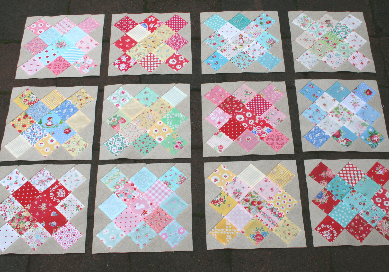 růžový, žlutý, japonský, aqua, puntíky, Feedsack, Grannysquares, Quiltalong, Tickingstripes, Atsukomatsuyama, Starredbarncored