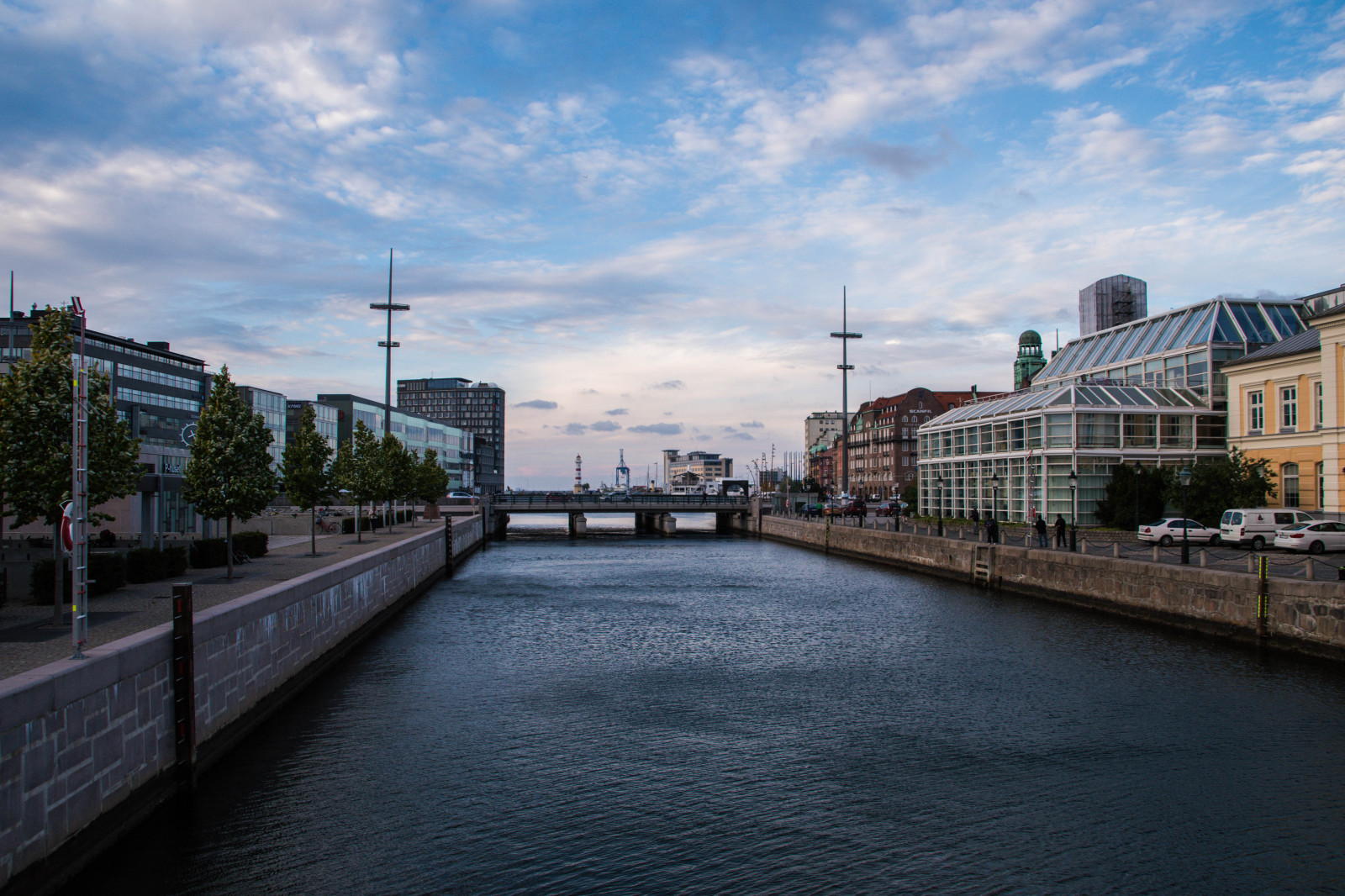 město, panoráma města, architektura, voda, odraz, nebe, panoráma, most, řeka, Švédsko, kanál, chodník, Malm, centrum, cityview, budovy, Malm živě, Street View, Malmo, kanál, urban area, vodní, geografický rys, tělo z vody