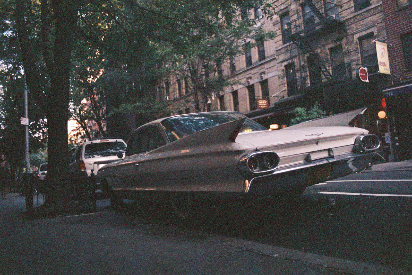 auto, pozemní vozidla, motorové vozidlo, vozidlo, automobilového designu, luxusní vůz, klasický, automobilový exteriér, v plné velikosti vůz, asfalt, veteránem, limuzína, ulice