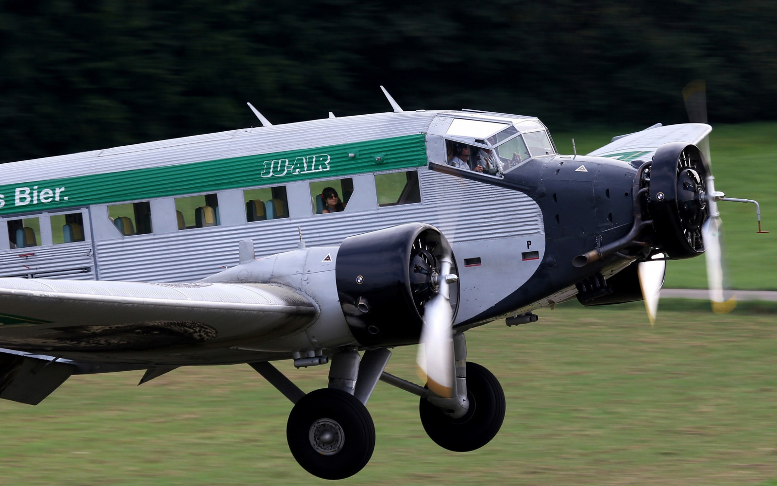 2560x1600 px, 3m, Junkers Ju 52