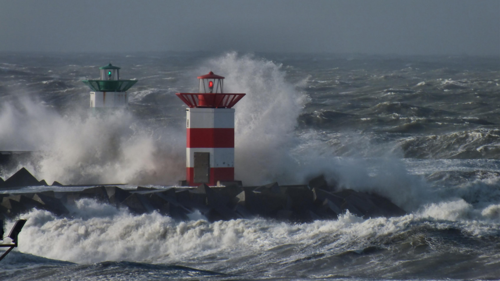 moře, voda, bouřka, pobřeží, maják, Haag, plachtění, Scheveningen, oceán, vlna, pramen, kust, kanál, Soe, denhaag, thehague, tělo z vody, mořská vlna, zee, útočiště, hofstijl, Lahaye, Zeewering, Havenlichten, coastal and oceanic landforms